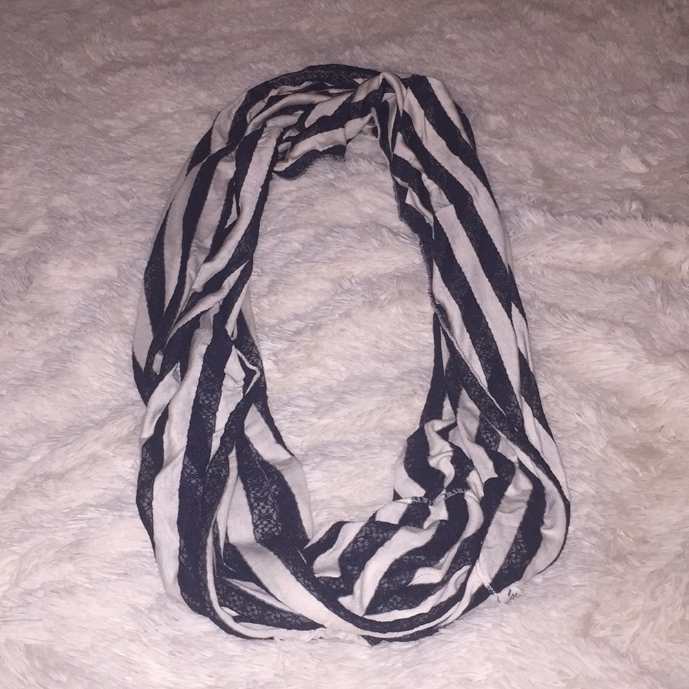 Navy and white stripe scarf